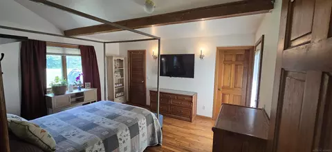 Bedroom - 1534 E Wattles Rd, Troy, MI 48007 photo 2 of 3