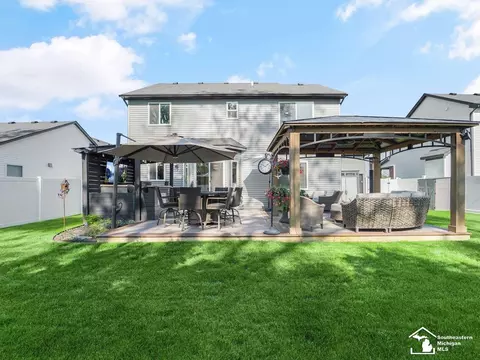 Exterior - 766 Henning, Dundee, MI 48131 photo 7 of 8