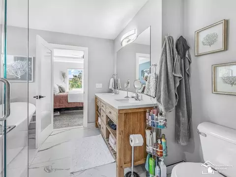 Bath - 766 Henning, Dundee, MI 48131 photo 8 of 8