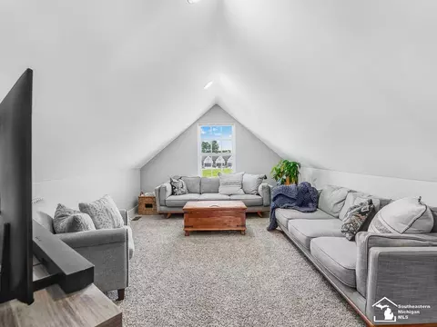 Living - 766 Henning, Dundee, MI 48131 photo 5 of 6