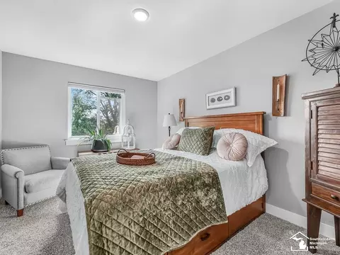 Bedroom - 766 Henning, Dundee, MI 48131 photo 4 of 7