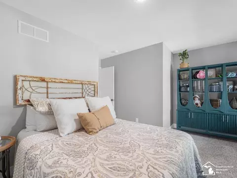 Bedroom - 766 Henning, Dundee, MI 48131 photo 7 of 7
