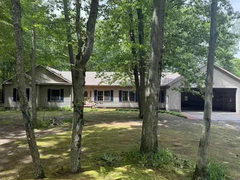 876 N Sanford, Au Gres, MI 48703 photo 2