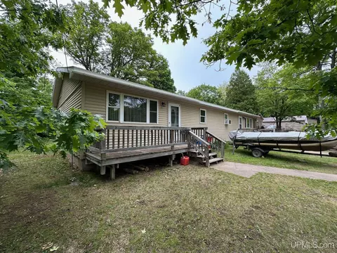 227 Midway, Negaunee, MI 49866