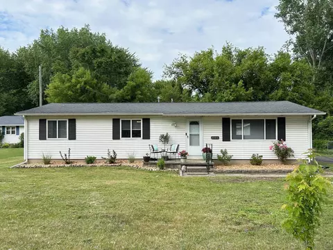 3385 Old Kawkawlin, Bay City, MI 48706