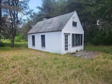 156 N Cook, Harrison, MI 48625