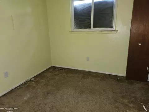 7251 Studebaker, Warren, MI 48091 photo 4