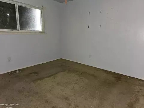 7251 Studebaker, Warren, MI 48091 photo 6