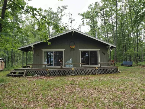 14941 Bayshore, Lewiston, MI 49756