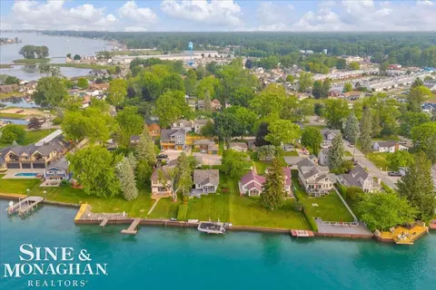 View/Area - 421 Edgewater, Algonac, MI 48001 photo 2 of 6