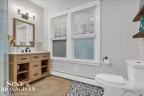 Bath - 421 Edgewater, Algonac, MI 48001 photo 2 of 3