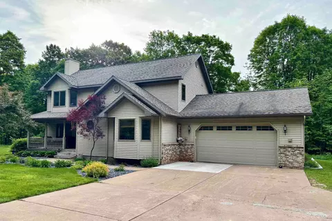 1955 Woodland, Ishpeming, MI 49849