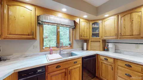 1955 Woodland, Ishpeming, MI 49849 photo 11