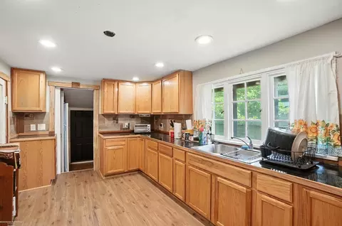 618 Harrison, Monroe, MI 48161 photo 9