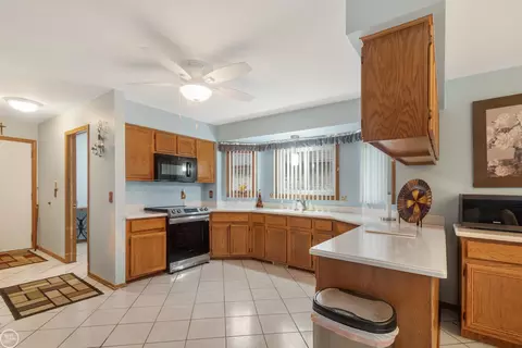 Kitchen - 52225 Bryan Michael, Macomb, MI 48042 photo 2 of 2