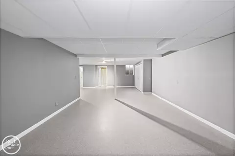 Other - 870 Crescent, Grosse Pointe Woods, MI 48236 photo 7 of 10