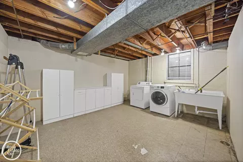 Other - 870 Crescent, Grosse Pointe Woods, MI 48236 photo 8 of 10