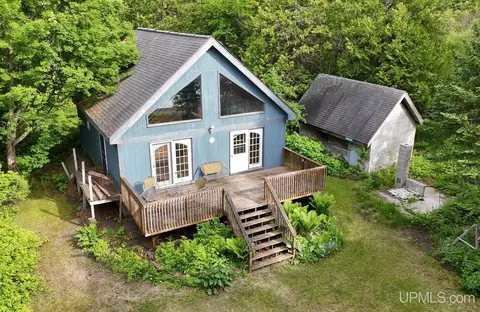 49190 Lower Freda Shrs, Atlantic Mine, MI 49905