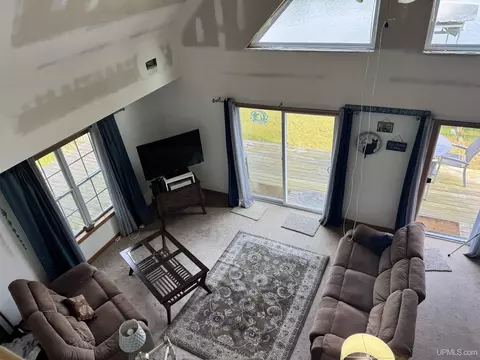 683 Peace Hvn, Gladwin, MI 48624 photo 3