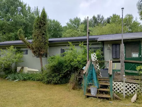 Exterior - 775 W Maple, Farwell, MI 48622 photo 1 of 8