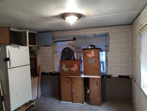 Kitchen - 775 W Maple, Farwell, MI 48622 photo 2 of 2