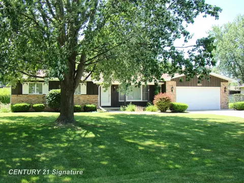 4215 S Wayside, Saginaw, MI 48603