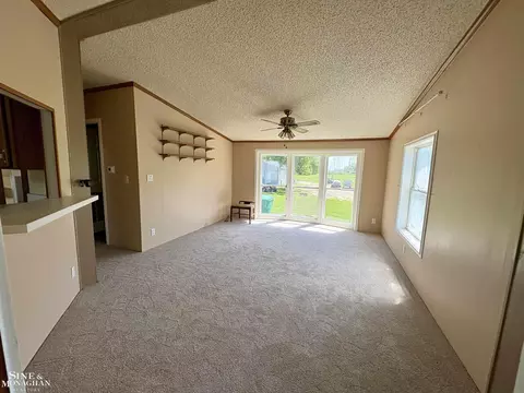 5137 Hessen, Casco, MI 48064 photo 8