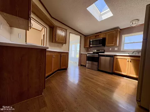 5137 Hessen, Casco, MI 48064 photo 2