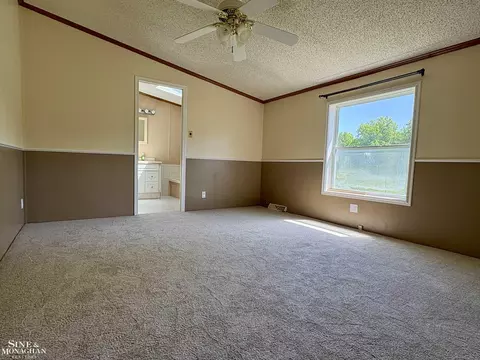 5137 Hessen, Casco, MI 48064 photo 14
