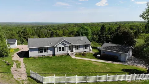 392 7th, Allouez, MI 49805