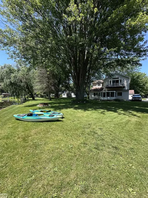 2100 Michigan, Algonac, MI 48001 photo 38