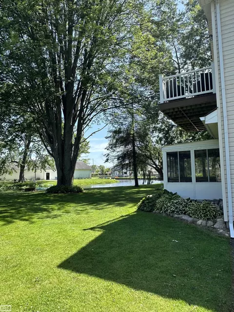 2100 Michigan, Algonac, MI 48001 photo 5