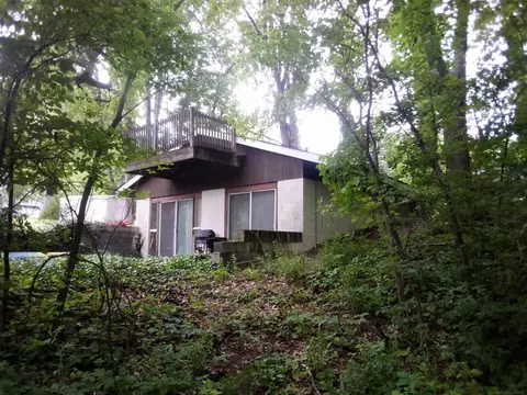 32314 Hilltop, Dowagiac, MI 49047