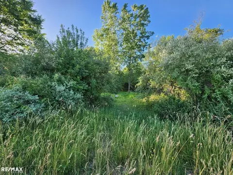7258 Arnold, Marine City, MI 48039
