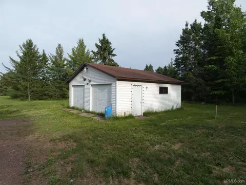 18093 M-28, Ewen, MI 49925 photo 3
