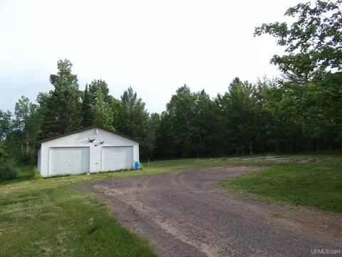 18093 M-28, Ewen, MI 49925 photo 2