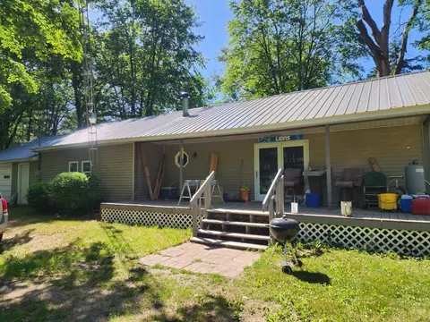 3848 Half Moon Lk, Harrison, MI 48625