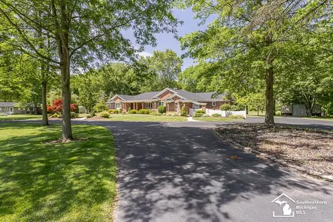 Exterior - 7007 Jackman, Temperance, MI 48182 photo 4 of 16