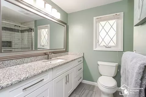 Bath - 7007 Jackman, Temperance, MI 48182 photo 1 of 7
