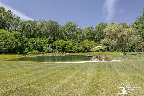 Exterior - 7007 Jackman, Temperance, MI 48182 photo 14 of 16