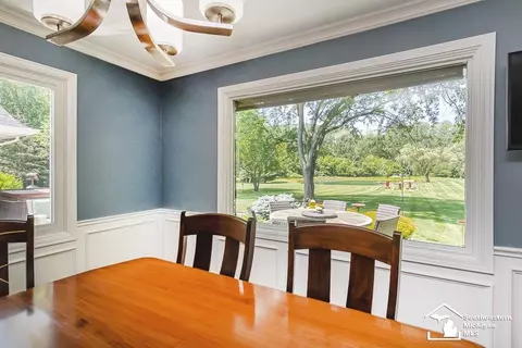 Dining - 7007 Jackman, Temperance, MI 48182 photo 3 of 3