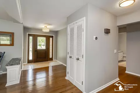 Entry Way - 7007 Jackman, Temperance, MI 48182 photo 3 of 3