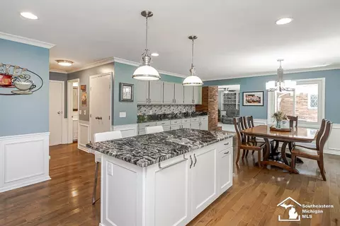 Kitchen - 7007 Jackman, Temperance, MI 48182 photo 7 of 10