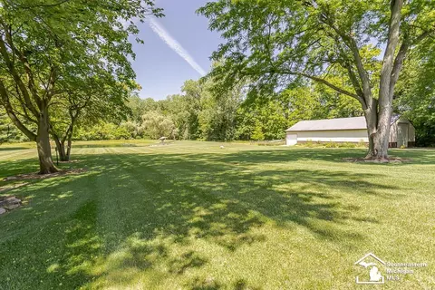 Exterior - 7007 Jackman, Temperance, MI 48182 photo 13 of 16