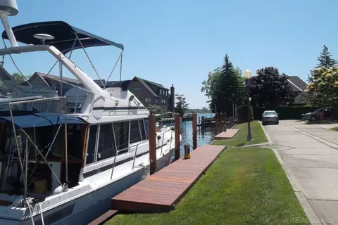 129 Cherryl, Algonac, MI 48001 photo 36