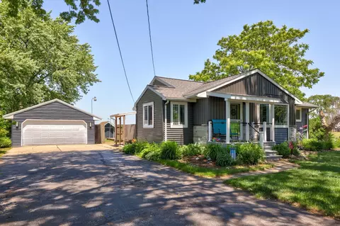 5255 E Holland, Saginaw, MI 48601