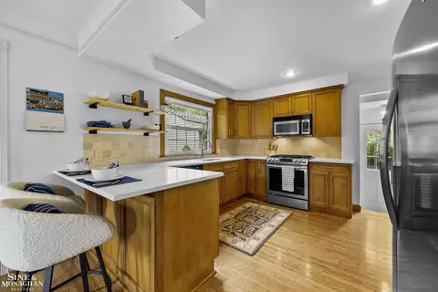 Kitchen - 1344 Torrey, Grosse Pointe Woods, MI 48236 photo 2 of 4