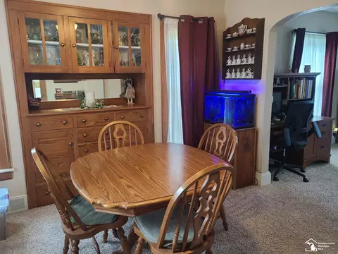 Dining - 415 W Seventh, Monroe, MI 48161 photo 1 of 3