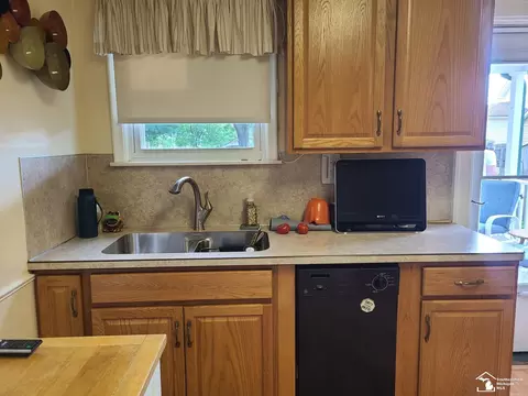 Kitchen - 415 W Seventh, Monroe, MI 48161 photo 1 of 2