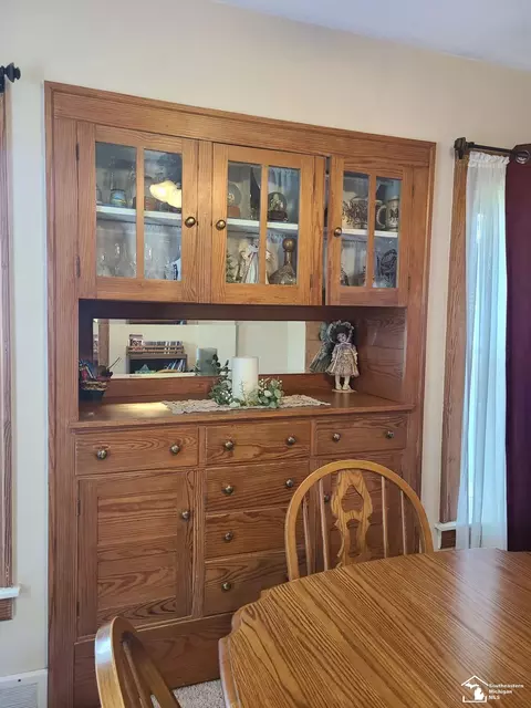 Dining - 415 W Seventh, Monroe, MI 48161 photo 3 of 3